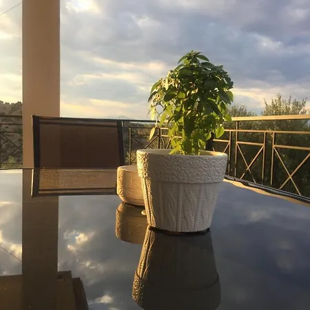 Holiday home With A View Of The Corinthian
